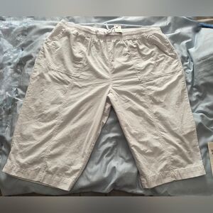 Karen Scott Women's 4X White Pull On Drawstring Capris